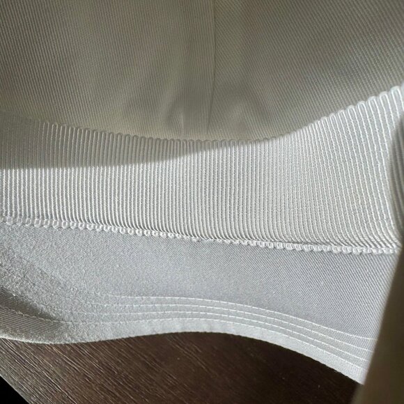 GUCCI Cotton Embroidered Logo Script Baseball Hat M Great White - Authentic - Picture 3 of 4